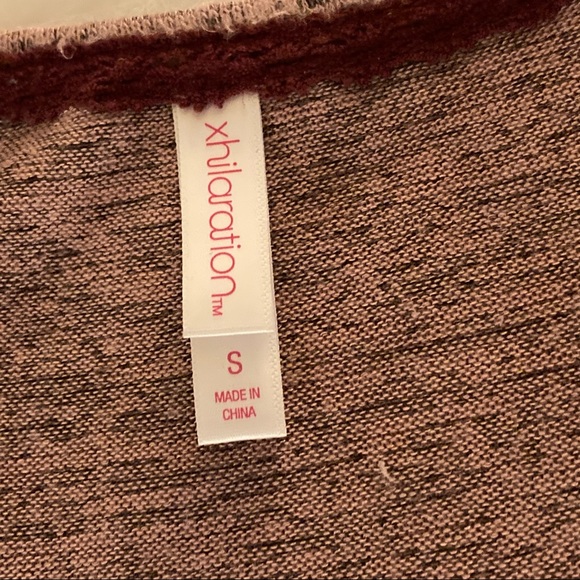 Wrap sweater in light pink with gray throughout - Picture 4 of 5